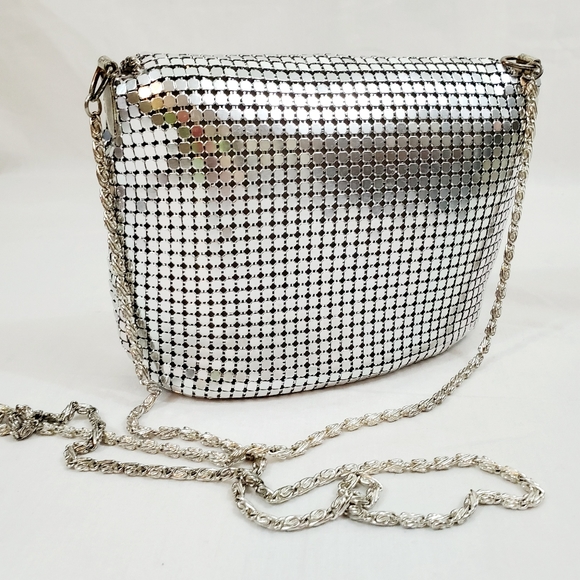 Vtg Silver Metal Mesh Evening Bag W Shoulder Strap - Picture 2 of 8